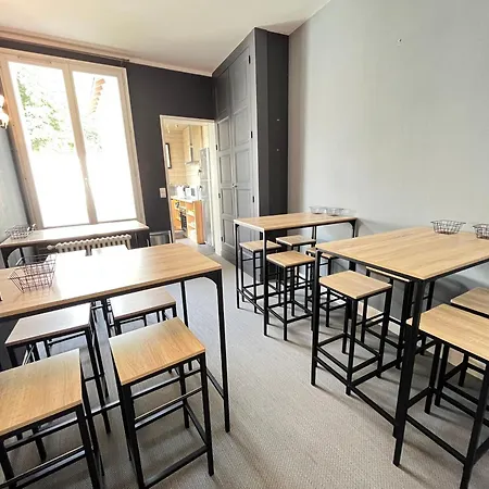 La Maignan - Centre - Jardin - 15 Pers *